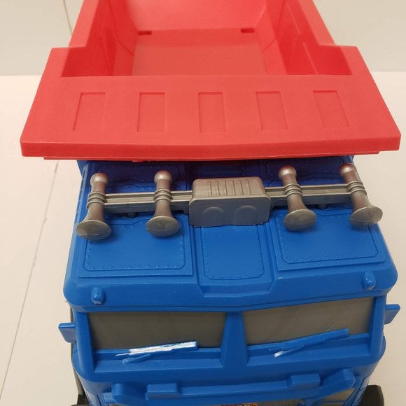 New Dump Truck - Picture 2 of 11